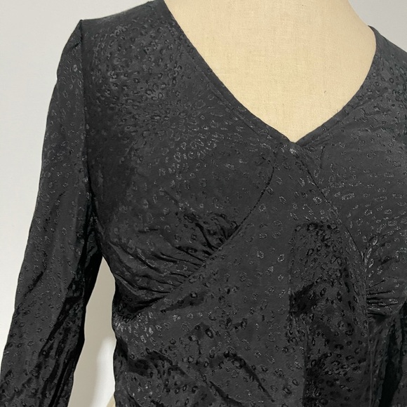 Urban romantic Open back crop long sleeve animal Print top size large - Picture 7 of 12